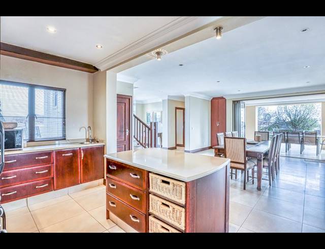 5 BEDROOM HOUSE FOR SALE IN VAAL MARINA